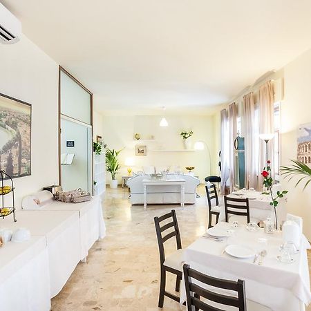 B&B Happiness - City Center Верона Экстерьер фото