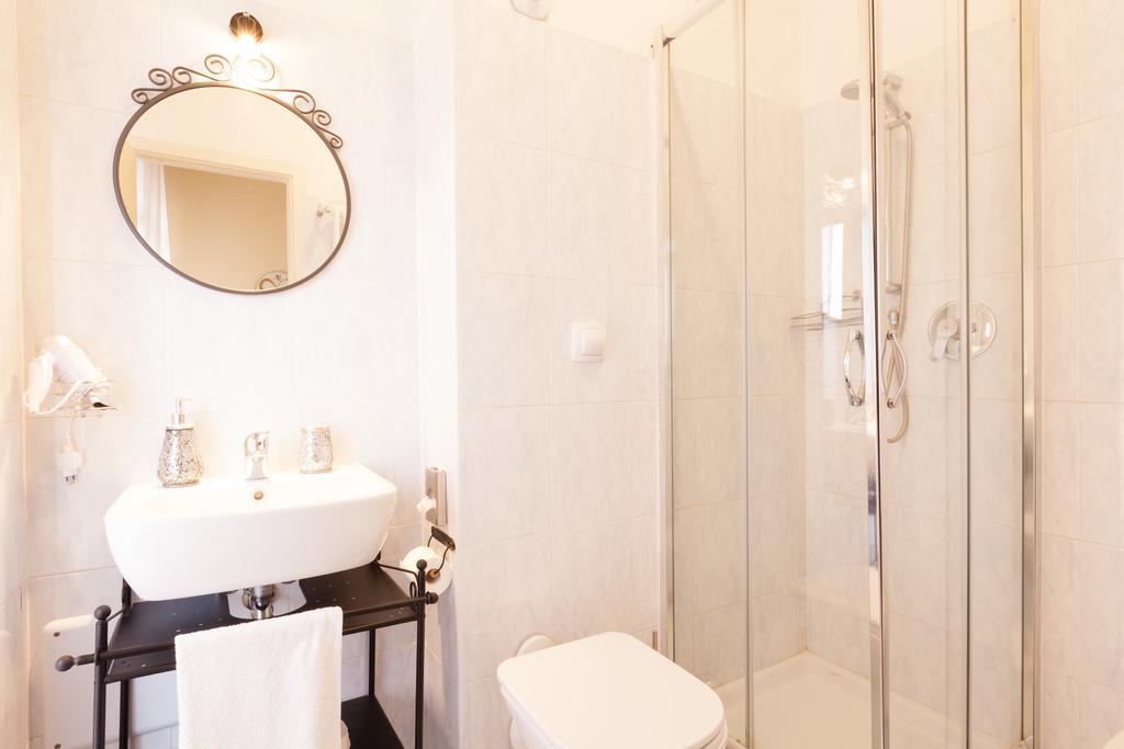 B&B Happiness - City Center Верона Экстерьер фото
